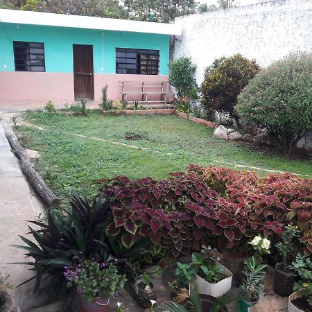 Chichén-Itzá Hostal Y Temazcal Guemez מראה חיצוני תמונה